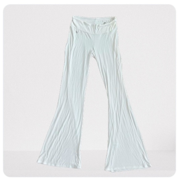 JJ Winks Size M White Happy Hour Pants Flare Leg JJWinks - Picture 1 of 9